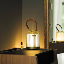 画像をギャラリービューアに読み込む, エステバン ランピオン ディフューザー